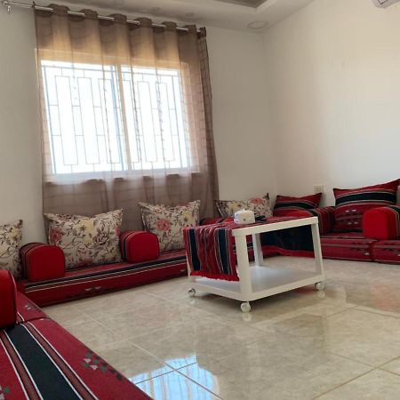 Gedara Guesthouse: Enjoy Unforgettable Scenes Umm Qays Exterior photo