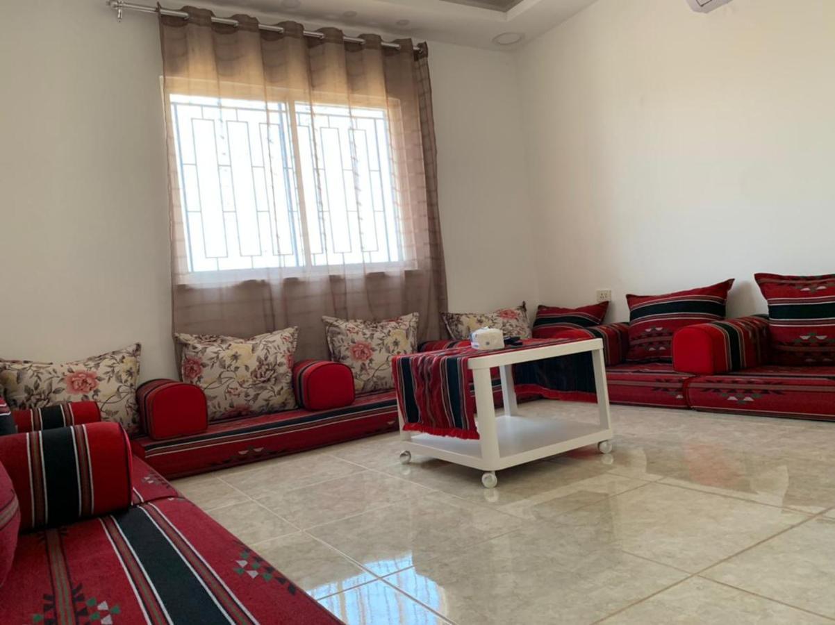 Gedara Guesthouse: Enjoy Unforgettable Scenes Umm Qays Exterior photo
