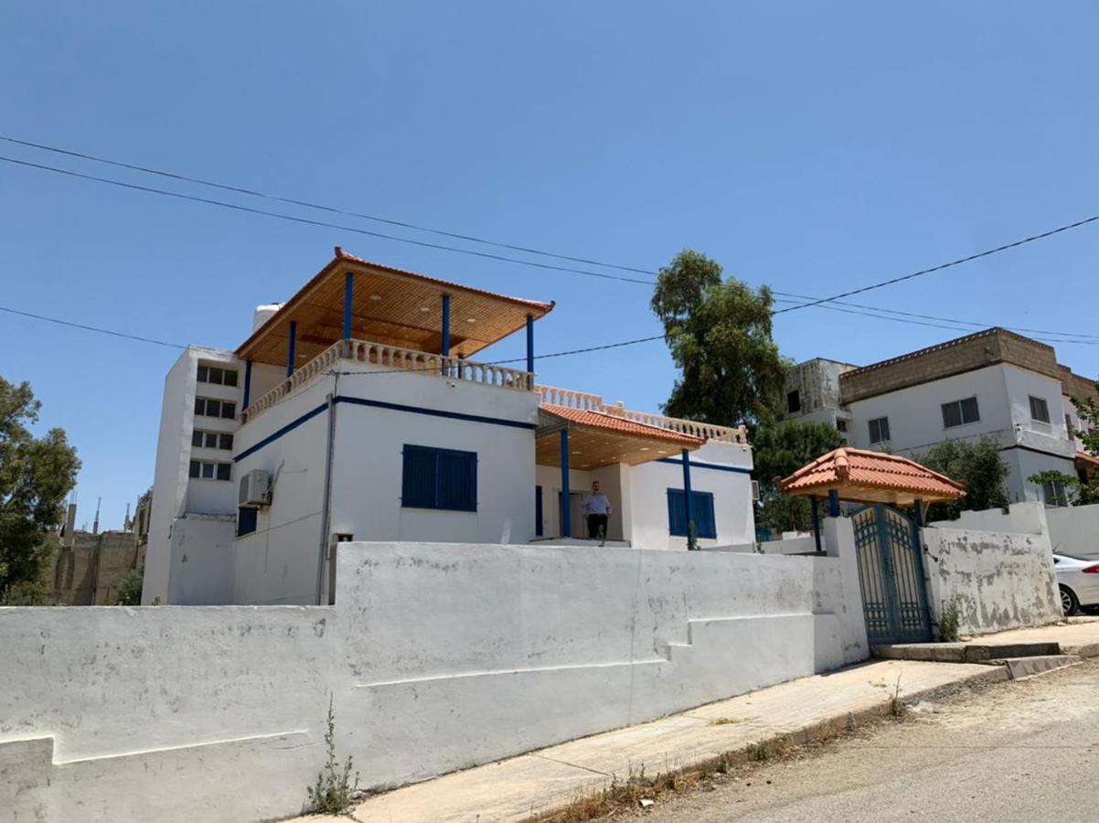 Gedara Guesthouse: Enjoy Unforgettable Scenes Umm Qays Exterior photo